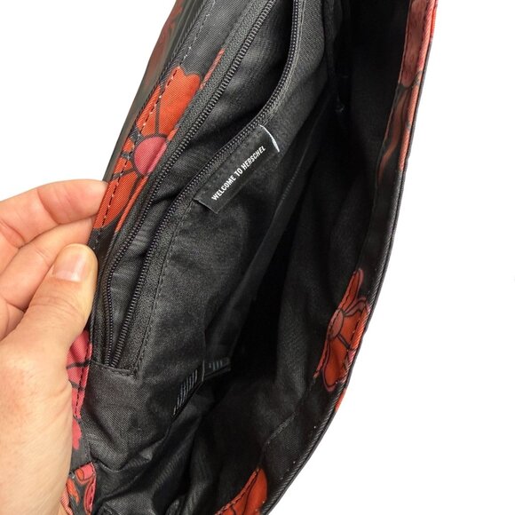 Herschel Supply Co. Retreat Crossbody NWOT Mod Floral - Picture 7 of 8